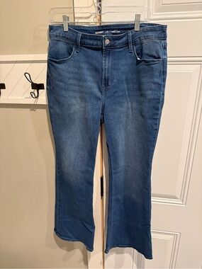 Old Navy - Women's High Rise WOW Flare Jeans